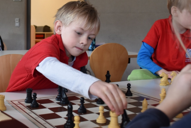 Morris Holz greift an bei den U8, SGEM Gmünd